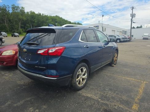 Used 2020 Chevrolet Equinox Premier AWD/4WD image 3