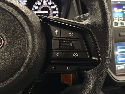 Used 2025 Subaru Crosstrek 2.0i image 19