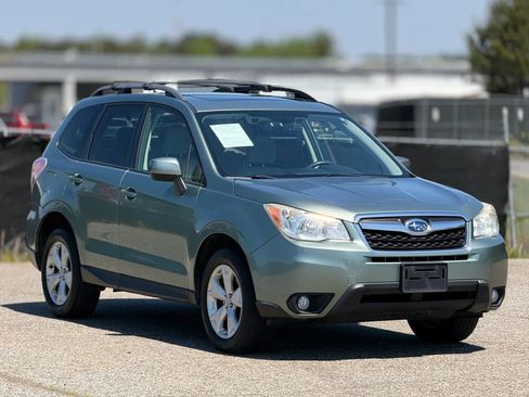Used 2015 Subaru Forester 2.5i Premium AWD/4WD image 1
