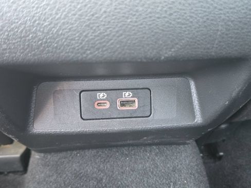 Used 2025 Nissan Altima 2.5 SV FWD image 34
