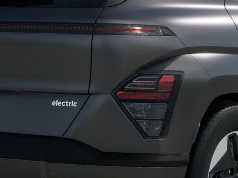 New 2025 Hyundai Kona SEL image 10