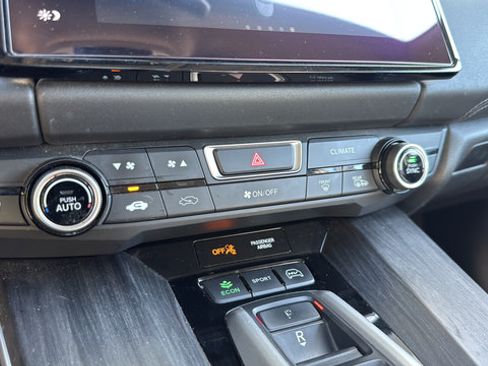 Used 2018 Honda Clarity Plug-In Hybrid image 19