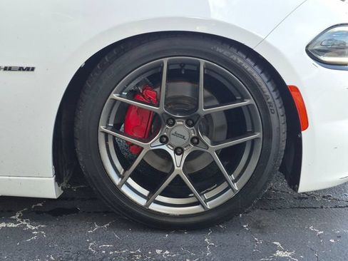 Used 2017 Dodge Charger R/T RWD image 25