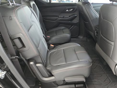 Used 2022 Chevrolet Traverse RS image 26