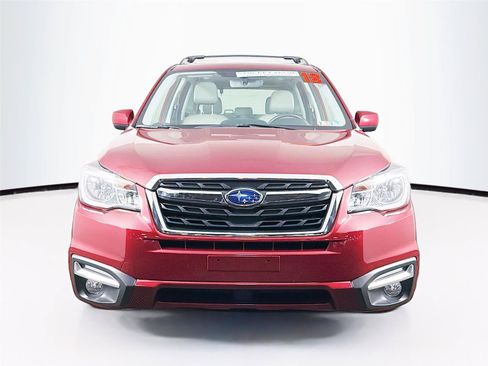 Used 2018 Subaru Forester 2.5i Limited AWD/4WD image 6
