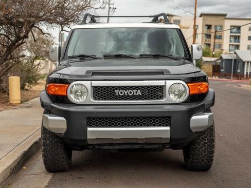 Used 2010 Toyota FJ Cruiser 4WD image 8