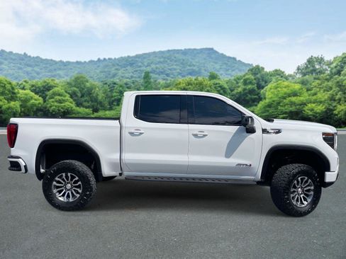 Used 2022 GMC Sierra 1500 AT4 w/ AT4 Premium Package AWD/4WD image 21