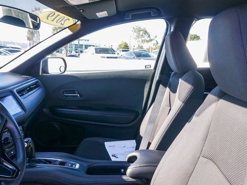 Used 2019 Honda HR-V Sport image 17