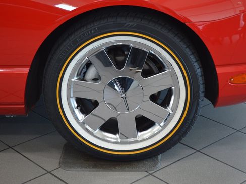 Used 2003 Ford Thunderbird RWD image 9