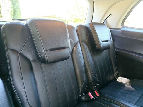 Used 2015 Mercedes-Benz GL 450 4MATIC w/ Lighting Package image 43