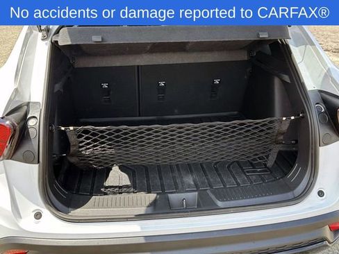 Certified 2024 Chevrolet Trax RS w/ Sunroof Package FWD image 13