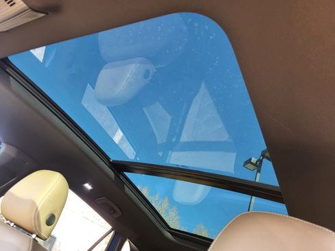 New 2025 Volkswagen Atlas Cross Sport SE image 19