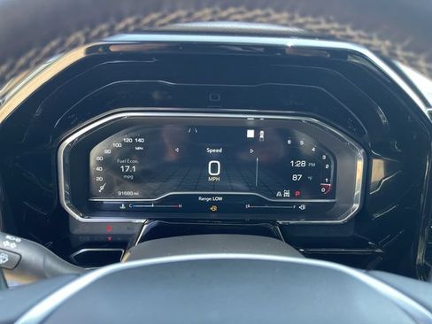 Used 2022 GMC Sierra 1500 Elevation w/ Elevation Premium Package AWD/4WD image 18