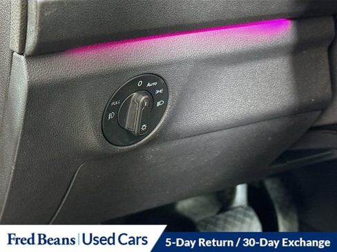 Used 2019 Volkswagen Jetta SEL Premium FWD image 12