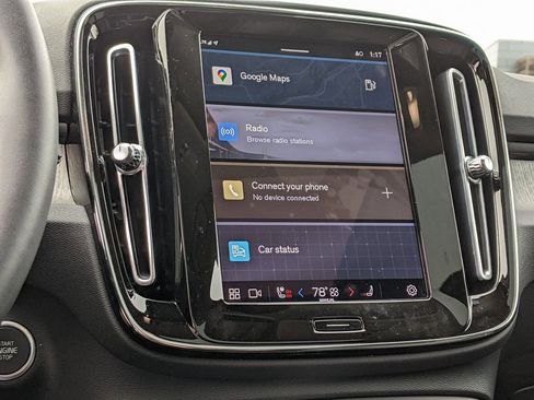 Certified 2023 Volvo XC40 B5 Plus w/ Driver Assist Package image 16