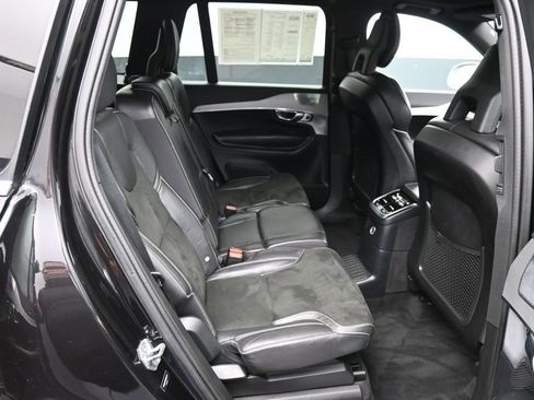 Used 2016 Volvo XC90 T8 R-Design w/ Vision Package AWD/4WD image 28