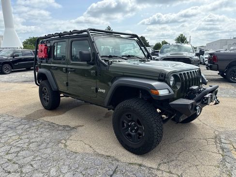 Used 2021 Jeep Wrangler Unlimited Sport AWD/4WD image 4