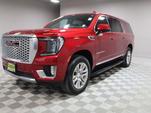 Used 2024 GMC Yukon XL Denali w/ Max Trailering Package AWD/4WD image 7