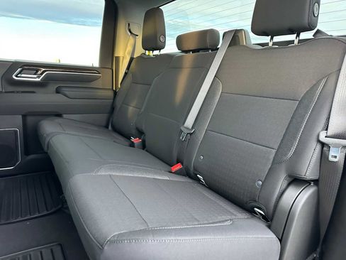 New 2026 GMC Sierra 2500 SLE w/ SLE Convenience Package image 17