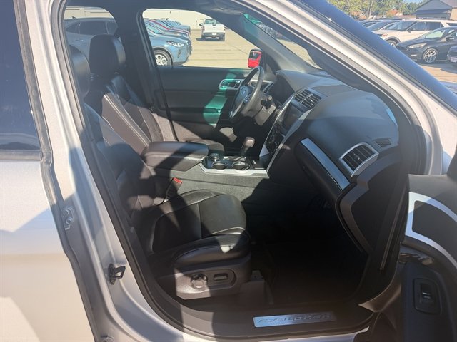 Used 2013 Ford Explorer Limited AWD/4WD image 3