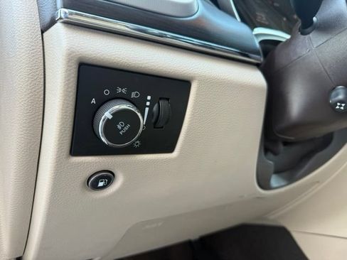 Used 2020 Jeep Grand Cherokee Summit AWD/4WD image 34