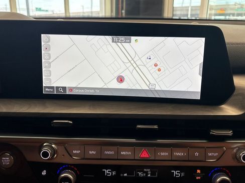 Used 2025 Kia Telluride SX Prestige X-Pro image 23