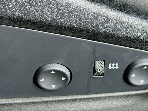 Used 2012 Ferrari California RWD image 22