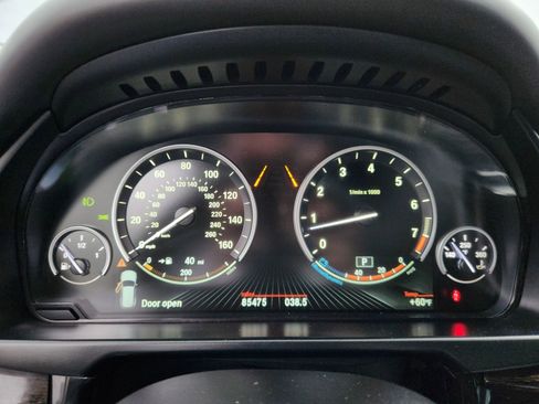 Used 2016 BMW X5 xDrive50i w/ M Sport AWD/4WD image 11