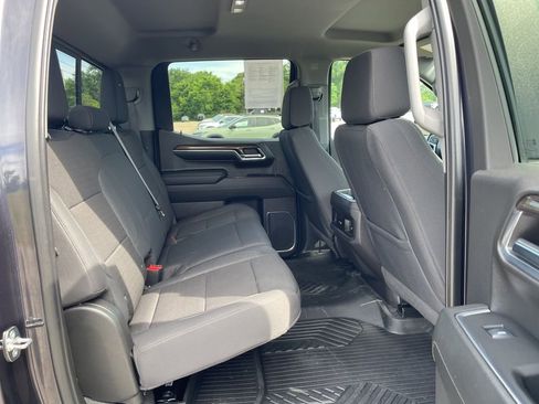 Used 2024 Chevrolet Silverado 1500 LT Trail Boss w/ Convenience Package II AWD/4WD image 29