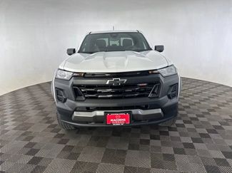 Used 2024 Chevrolet Colorado Trail Boss w/ Advanced Trailering Package AWD/4WD video 2