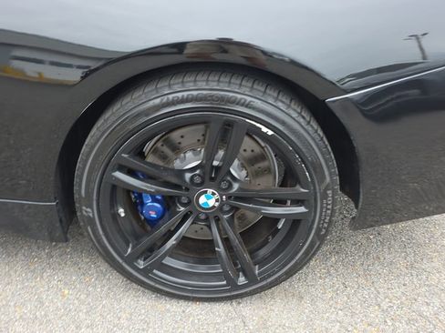 Used 2015 BMW M4 Convertible RWD image 10