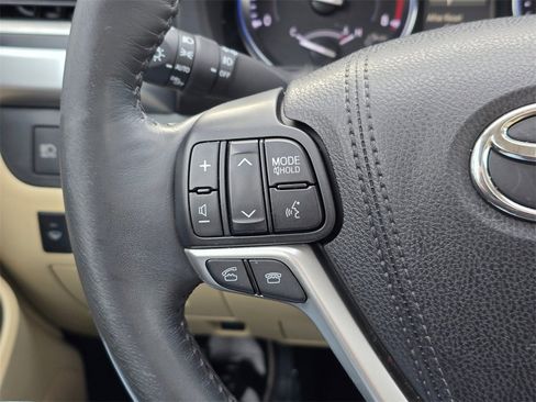 Used 2015 Toyota Highlander Limited Platinum image 63