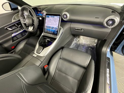 Used 2023 Mercedes-Benz SL 63 AMG 4MATIC image 16
