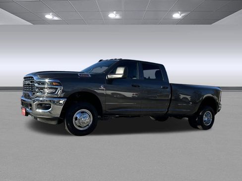 New 2026 RAM 3500 Tradesman w/ Chrome Appearance Group A image 3
