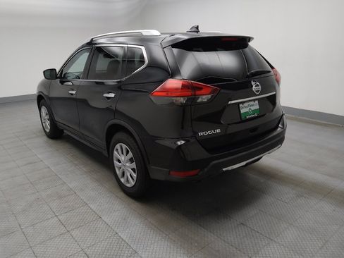 Used 2017 Nissan Rogue S w/ S Appearance Package FWD image 5