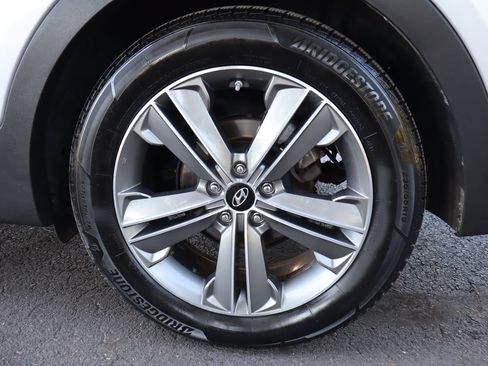 Used 2013 Hyundai Santa Fe Limited w/ Technology Pkg AWD/4WD image 46