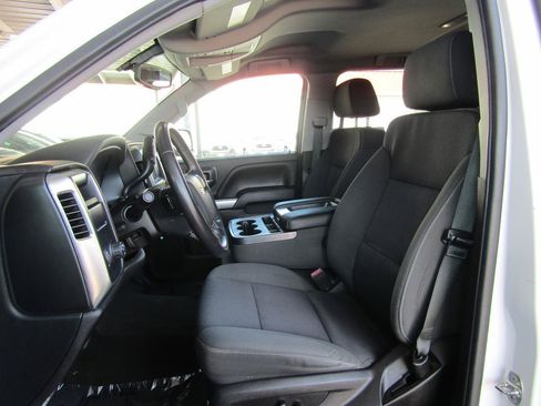 Used 2018 Chevrolet Silverado 1500 LT w/ Texas Edition RWD image 8