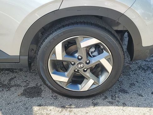 Used 2026 Hyundai Venue SEL FWD image 32