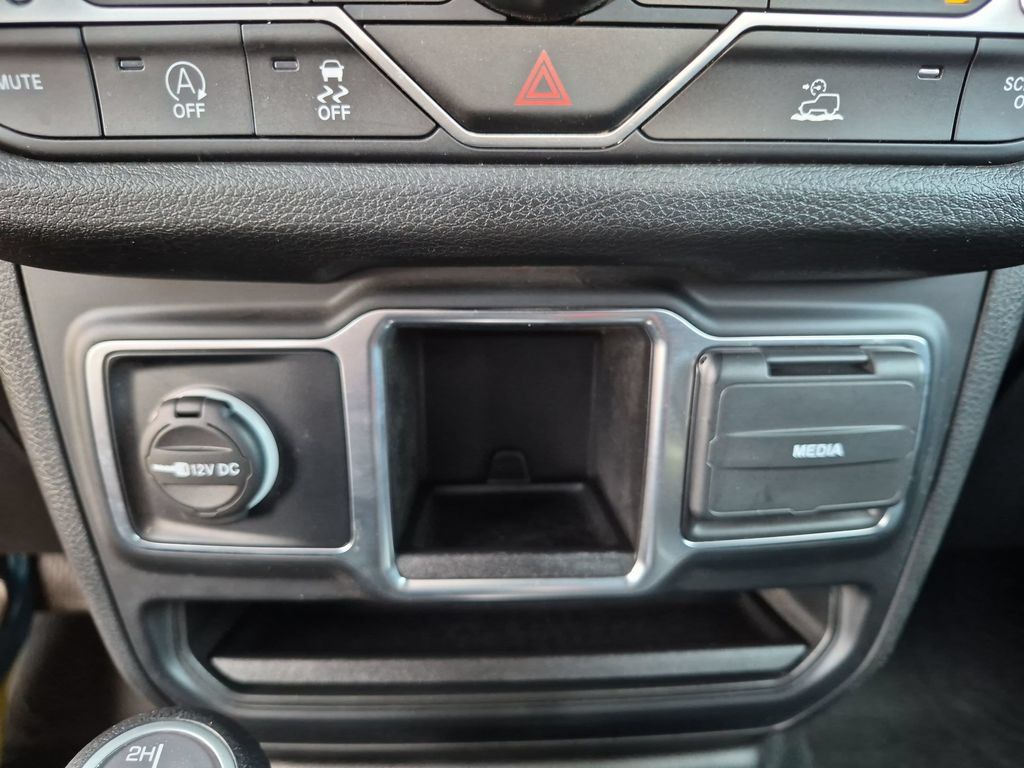 Used 2024 Jeep Wrangler Sport AWD/4WD image 20