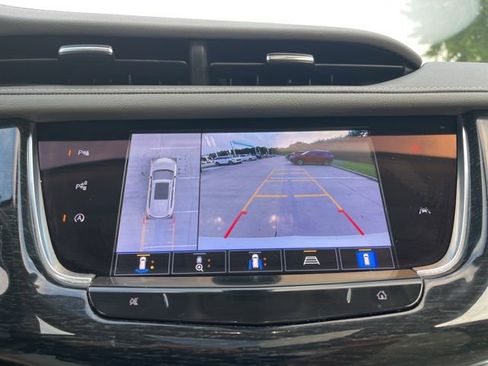 Used 2023 Cadillac XT6 Premium Luxury w/ Technology Package AWD/4WD image 24
