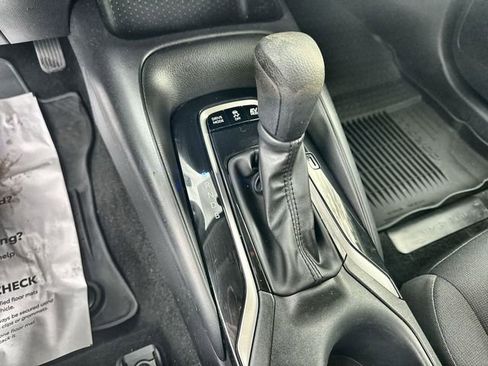 Used 2024 Toyota Corolla LE image 28