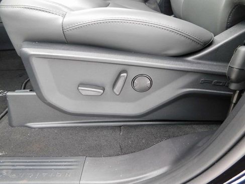 New 2026 Ford Expedition Active image 14