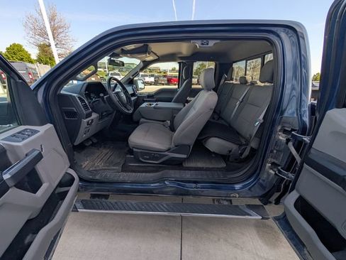 Used 2019 Ford F150 XLT w/ Equipment Group 302A Luxury AWD/4WD image 12