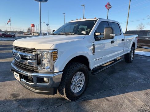 Used 2019 Ford F250 XLT w/ XLT Value Package image 1