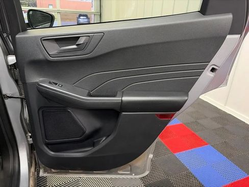 Used 2023 Ford Escape Active AWD/4WD image 18