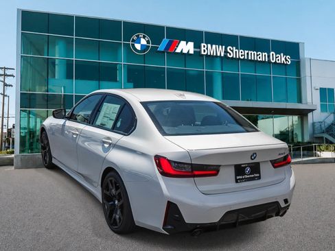 New 2026 BMW 330i Sedan w/ M Sport Package RWD image 6