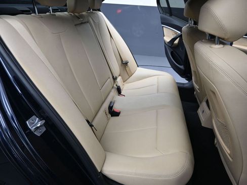 Used 2017 BMW 330i Sedan image 18