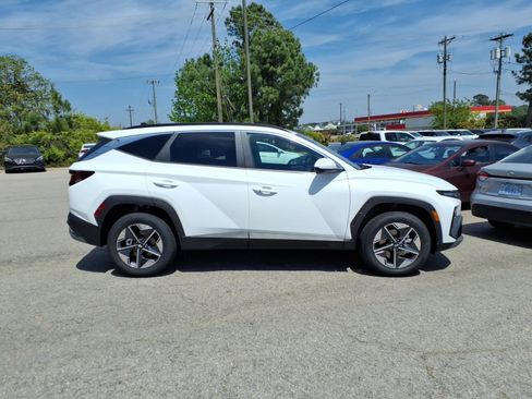 New 2026 Hyundai Tucson SEL AWD/4WD image 2