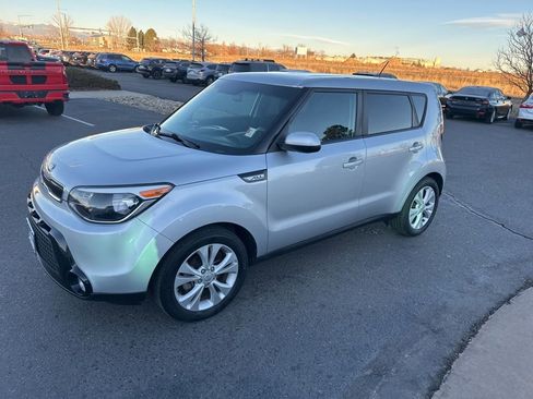 Used 2016 Kia Soul + image 31