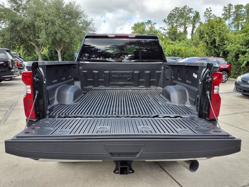 Used 2025 Chevrolet Silverado 2500 LT w/ Convenience Package AWD/4WD image 17